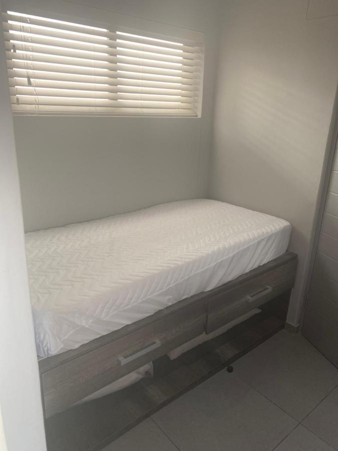 Apartment 32, Bay View Suites Langstrand Ngoại thất bức ảnh